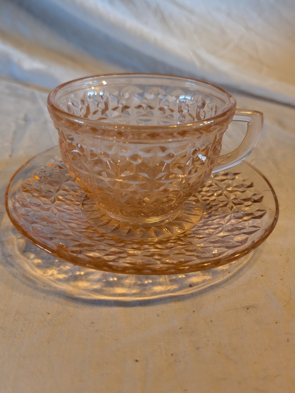 2/50$ Vintage Pink Pressed Glass Teacup with Saucer